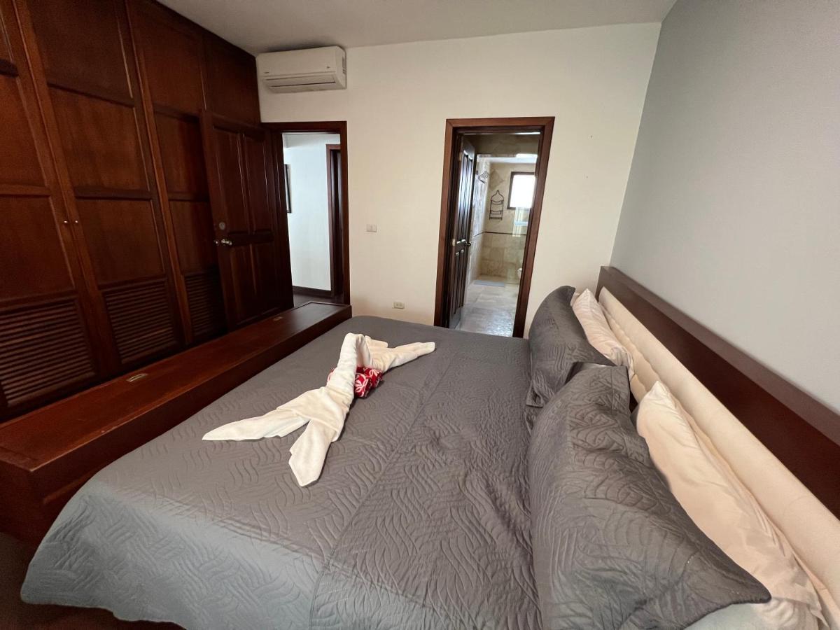 Caribbean Suites With Rooftop Pool 푼타 카나 외부 사진