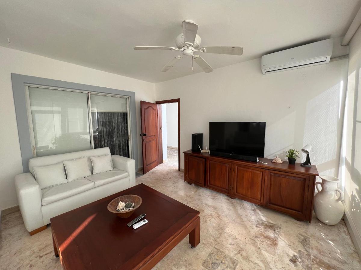 Caribbean Suites With Rooftop Pool 푼타 카나 외부 사진