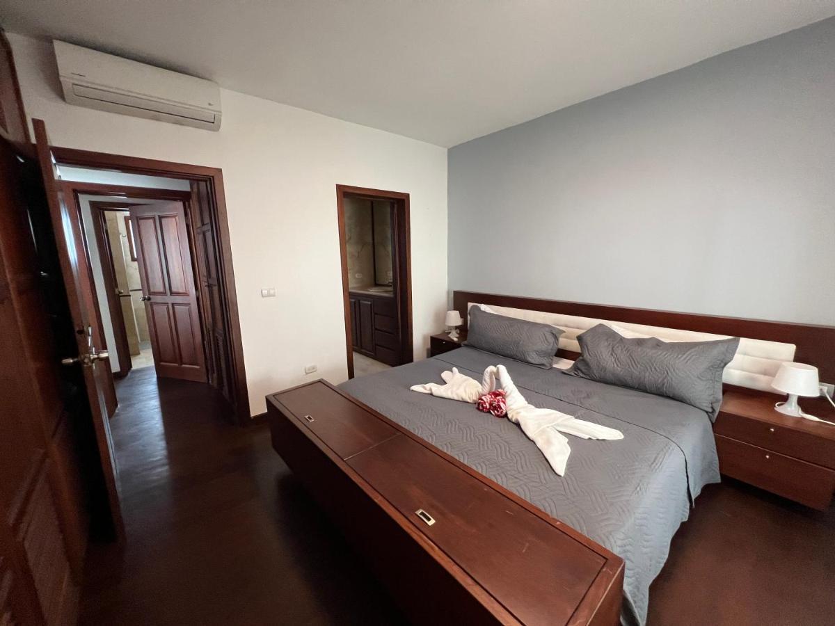 Caribbean Suites With Rooftop Pool 푼타 카나 외부 사진